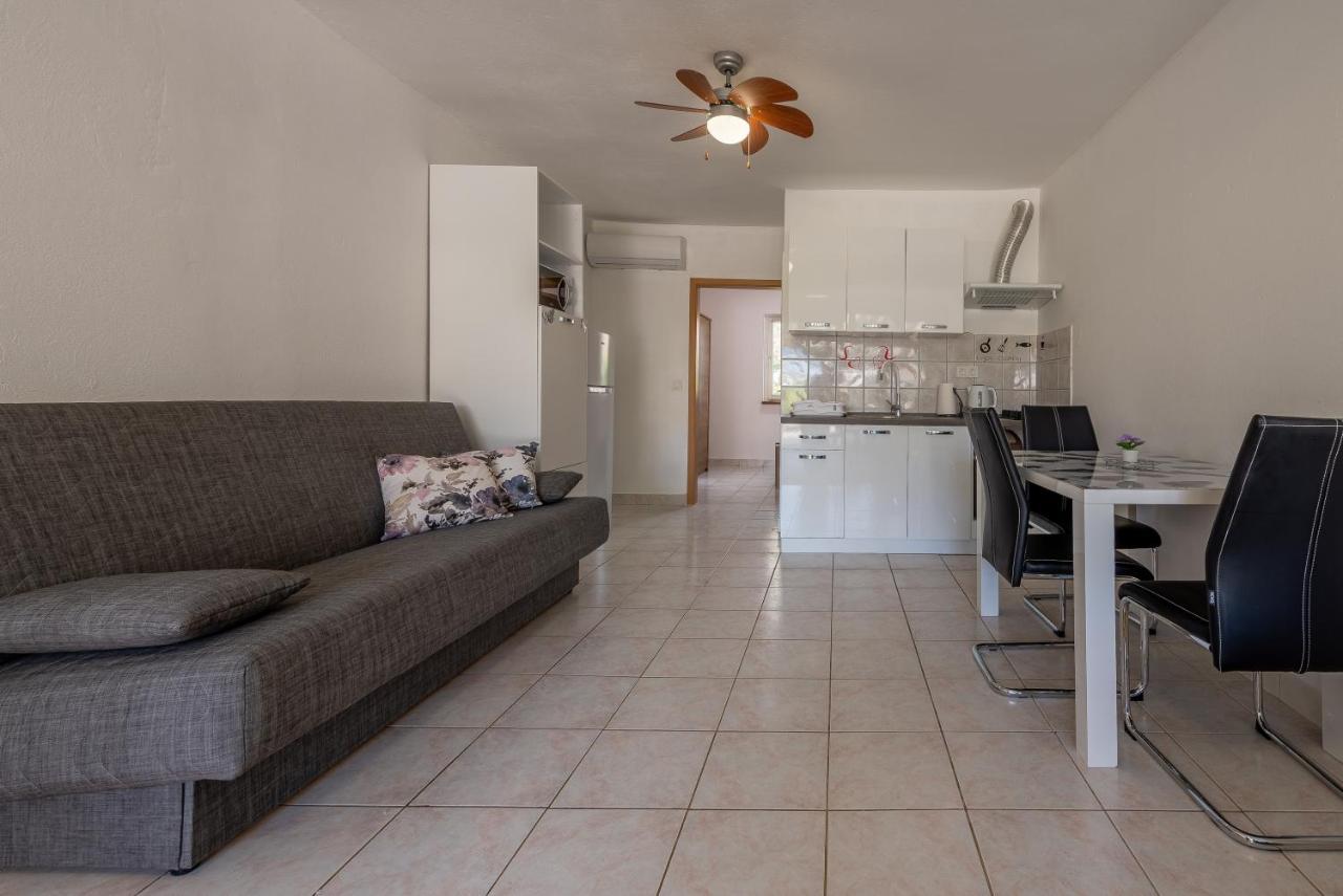 Apartments Villa Agape Vir Zewnętrze zdjęcie